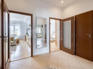 Prodej bytu 2+1, Praha - Žižkov, Biskupcova, 82 m2
