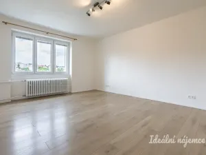 Pronájem bytu 2+1, Praha - Podolí, Dvorecká, 57 m2