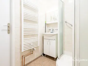 Pronájem bytu 2+1, Praha - Podolí, Dvorecká, 57 m2