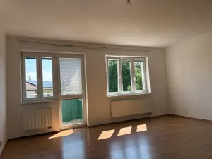 Pronájem bytu 2+kk, Praha - Suchdol, Brandejsovo náměstí, 59 m2