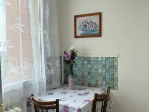 Pronájem bytu 1+1, Praha - Kobylisy, Paláskova, 35 m2