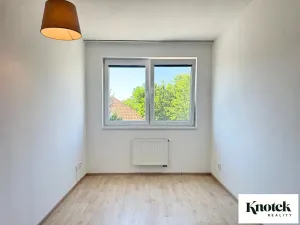 Pronájem bytu 2+1, Brno, Kobylnická, 32 m2