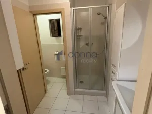 Pronájem bytu 2+kk, Praha, Neklanova, 50 m2