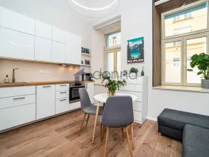 Pronájem bytu 1+kk, Praha, Přibyslavská, 26 m2
