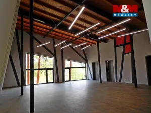 Prodej restaurace, Okrouhlo, 1076 m2