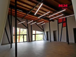 Prodej restaurace, Okrouhlo, 1076 m2