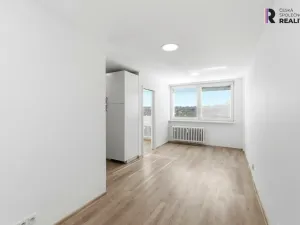 Prodej bytu 1+kk, Praha - Hloubětín, Šestajovická, 30 m2