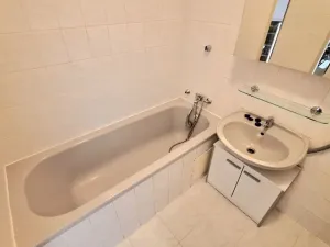 Pronájem bytu 3+1, Pardubice, Na Labišti, 87 m2