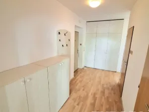 Pronájem bytu 3+1, Pardubice, Na Labišti, 87 m2