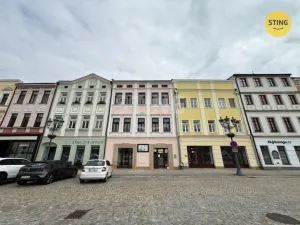 Pronájem kanceláře, Frýdek-Místek, Zámecké nám., 24 m2