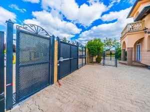 Prodej bytu 3+1, Buštěhrad, Topolová, 106 m2