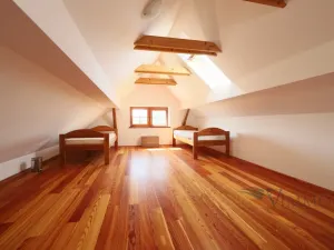 Prodej rodinného domu, Zahrádky - Horní Dvorce, 180 m2