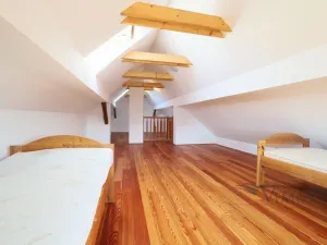 Prodej rodinného domu, Zahrádky - Horní Dvorce, 180 m2