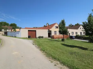 Prodej rodinného domu, Zahrádky - Horní Dvorce, 180 m2