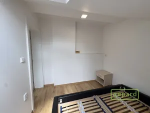 Pronájem bytu 2+1, Olomouc, Matěje z Janova, 45 m2