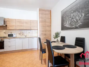 Prodej komerční nemovitosti, Moravská Třebová - Město, nám. T. G. Masaryka, 422 m2