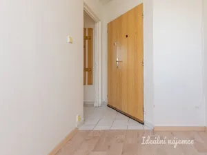Pronájem bytu 2+1, Praha - Záběhlice, Jabloňová, 38 m2
