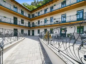 Pronájem restaurace, Hardegg Stadt,Hardegg,Rakousko, 100 m2