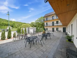 Pronájem restaurace, Hardegg Stadt,Hardegg,Rakousko, 100 m2