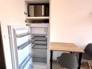 Pronájem bytu 1+kk, Praha - Smíchov, Plzeňská, 25 m2