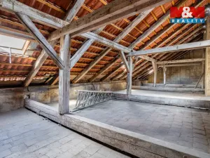 Prodej atypického bytu, Praha, Husitská, 126 m2