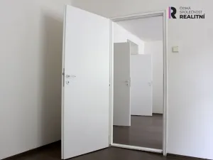 Pronájem bytu 3+1, Kynšperk nad Ohří, Zámecká, 60 m2