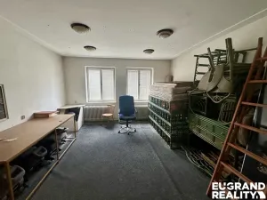 Pronájem výrobních prostor, Varnsdorf, Žilinská, 2400 m2