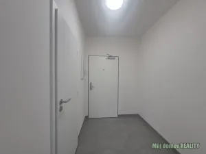 Pronájem bytu 2+kk, Praha - Hostivař, Arnošta Staňka, 31 m2