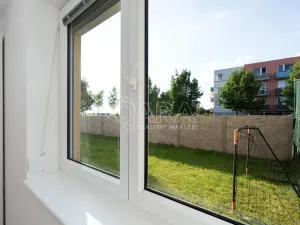 Pronájem bytu 2+kk, Jesenice, Na Okruhu, 50 m2