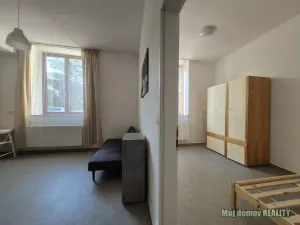 Pronájem bytu 2+kk, Praha - Kbely, Luštěnická, 48 m2