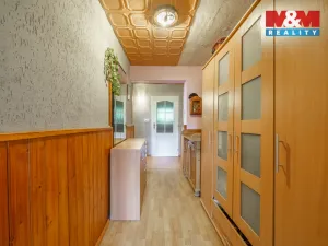 Prodej bytu 3+1, Měděnec, Náměstí, 70 m2