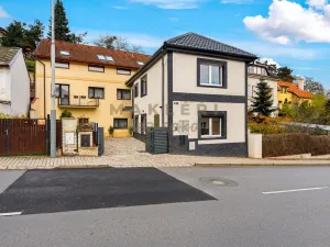 Prodej atypického bytu, Praha, Elišky Přemyslovny, 81 m2