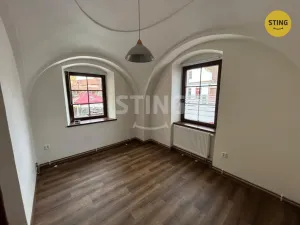 Pronájem bytu 2+kk, Sezemice, Tyršovo náměstí, 43 m2