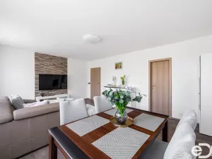 Prodej bytu 3+1, Praha - Prosek, Ctěnická, 67 m2