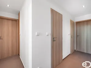 Prodej bytu 3+1, Praha - Prosek, Ctěnická, 67 m2