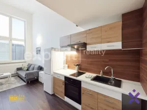 Pronájem bytu 1+kk, Zlín, Devadesátá, 40 m2