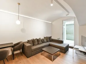 Pronájem bytu 2+kk, Praha - Vinohrady, Laubova, 50 m2