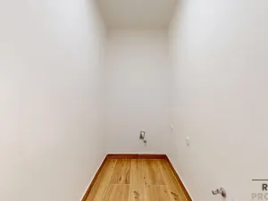 Prodej bytu 3+kk, Třebíč - Vnitřní Město, Karlovo nám., 123 m2