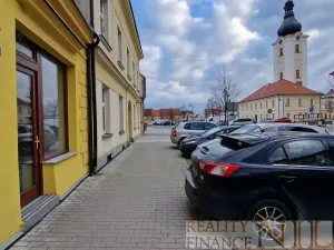 Pronájem obchodního prostoru, Dobřany, Školní, 79 m2