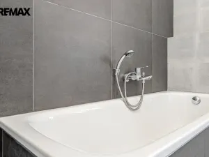 Prodej bytu 4+kk, Stěžery, Zámecká, 110 m2