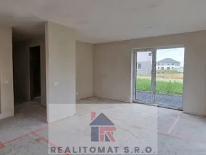 Prodej rodinného domu, Polerady, 190 m2