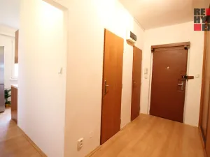 Prodej bytu 2+1, Praha - Záběhlice, Přesličková, 56 m2