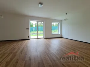 Prodej pozemku pro bydlení, Velká Polom, Osvoboditelů, 182 m2