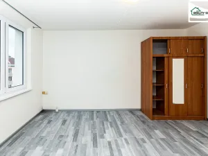 Prodej bytu 1+1, Cheb, Lomená, 35 m2
