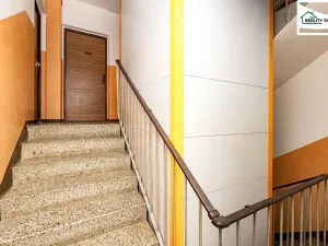 Prodej bytu 1+1, Cheb, Lomená, 35 m2