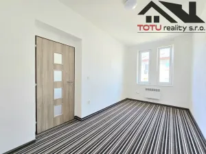 Prodej bytu 2+1, Jaroměř - Pražské Předměstí, 51 m2