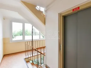 Pronájem bytu 3+1, Praha - Střížkov, Jablonecká, 68 m2