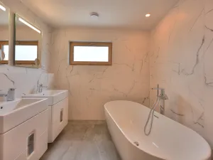 Prodej rodinného domu, Králův Dvůr, U Černého vršku, 114 m2