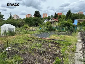 Prodej zahrady, Kladno, 374 m2
