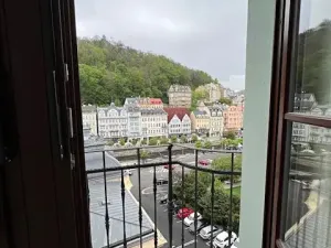 Prodej bytu 4+1, Karlovy Vary, Divadelní náměstí, 145 m2